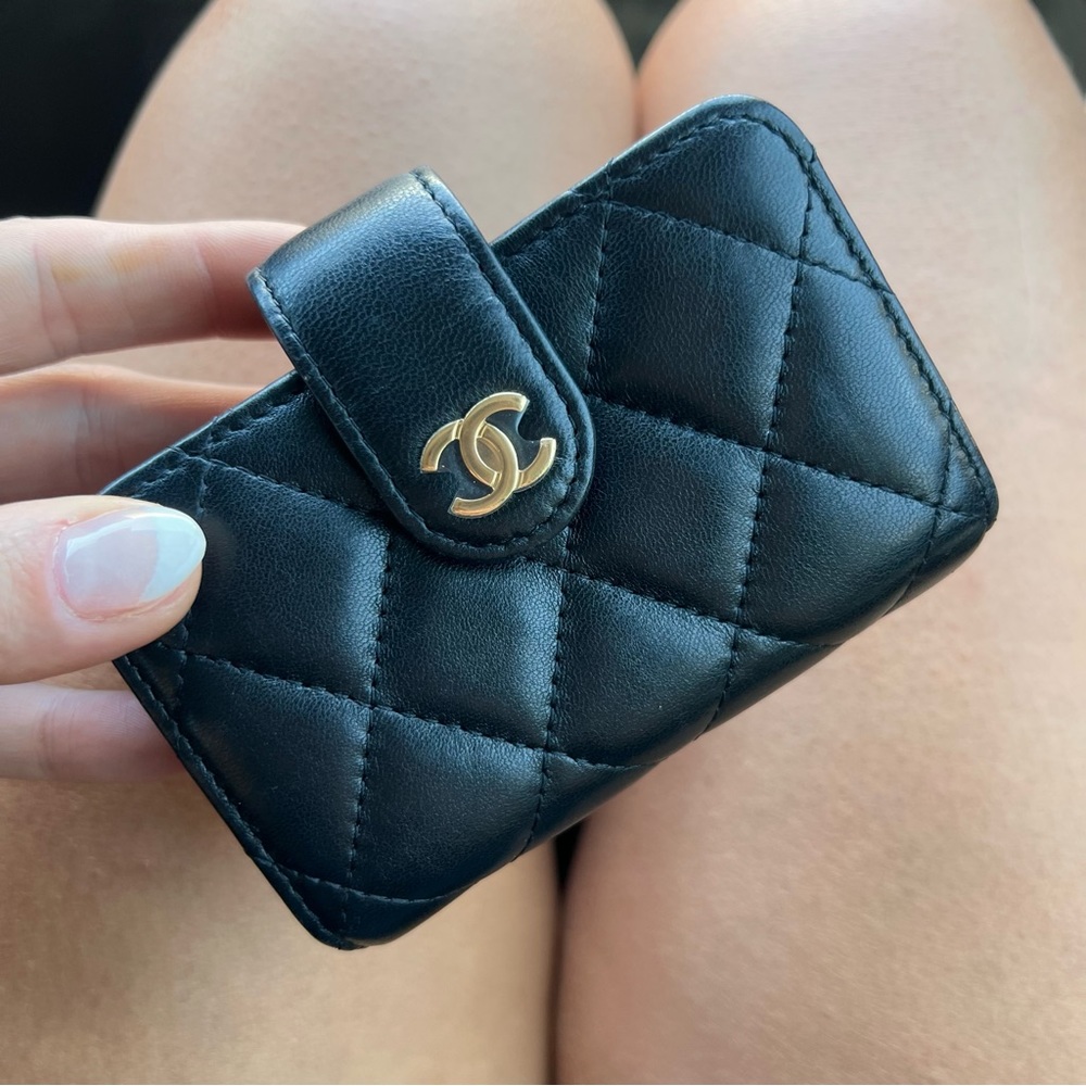 Auth CHANEL Matelasse CC Logo Coin Purse Card Case Accordion